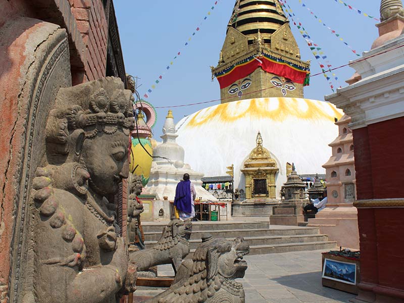 Polícia do Nepal prende 24 cristãos sul-coreanos em faculdade bíblica