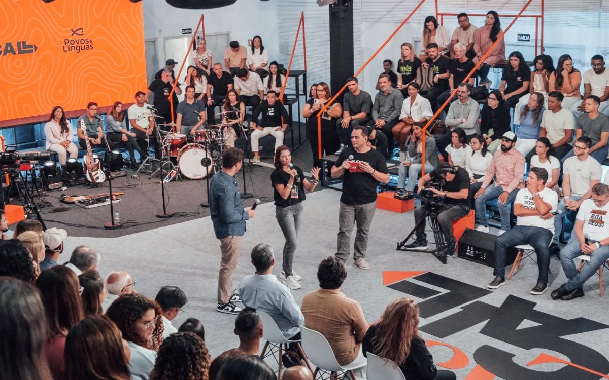 Encontro em Contagem (MG) reúne projetos que unem missão, educação e ação social