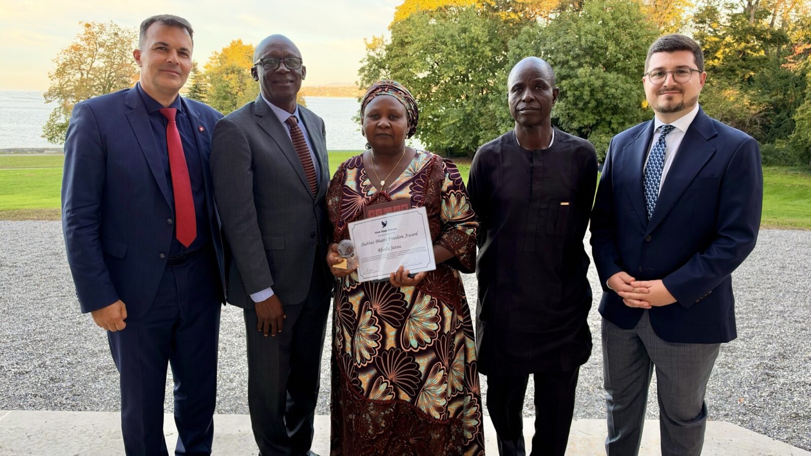 Nigeriana absolvida de blasfêmia recebe prêmio de liberdade religiosa em Genebra
