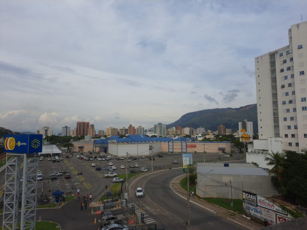 Vista do centro de Governador Valadares, no leste de Minas Gerais